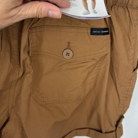 Sanctuary Social Standard Women's XXL Hero Utility Short Brown Convertible NWT - Picture 6 of 16